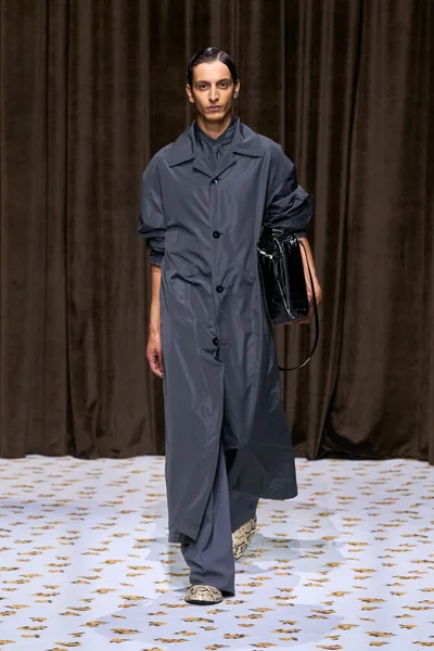 Look 42